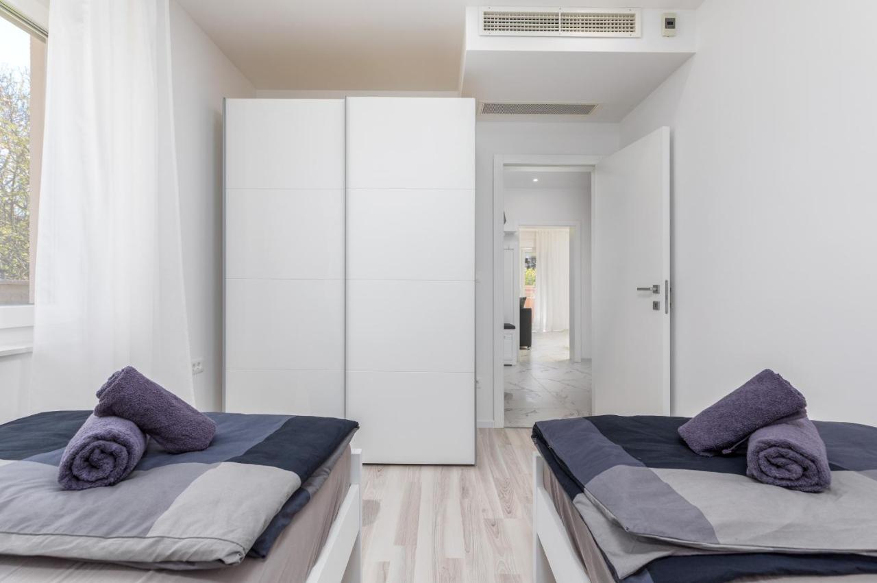 Apartman Knezevic A Fažana Exterior foto