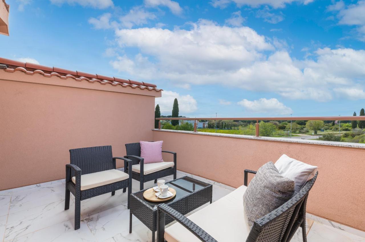 Apartman Knezevic A Fažana Exterior foto